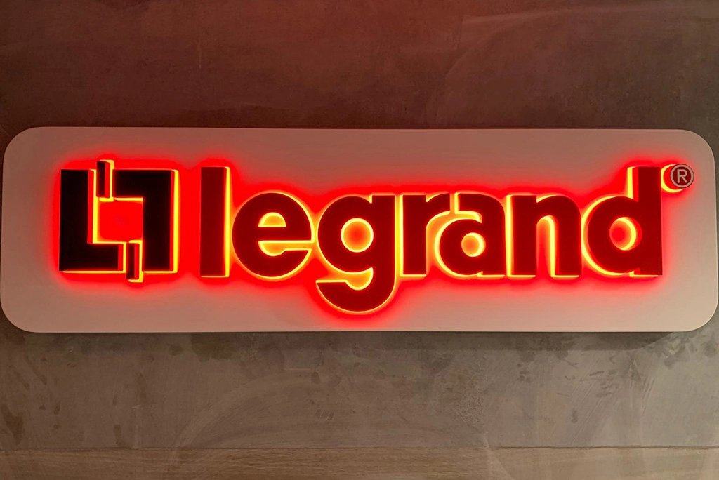 Şarkikaraağaç Tabelacı